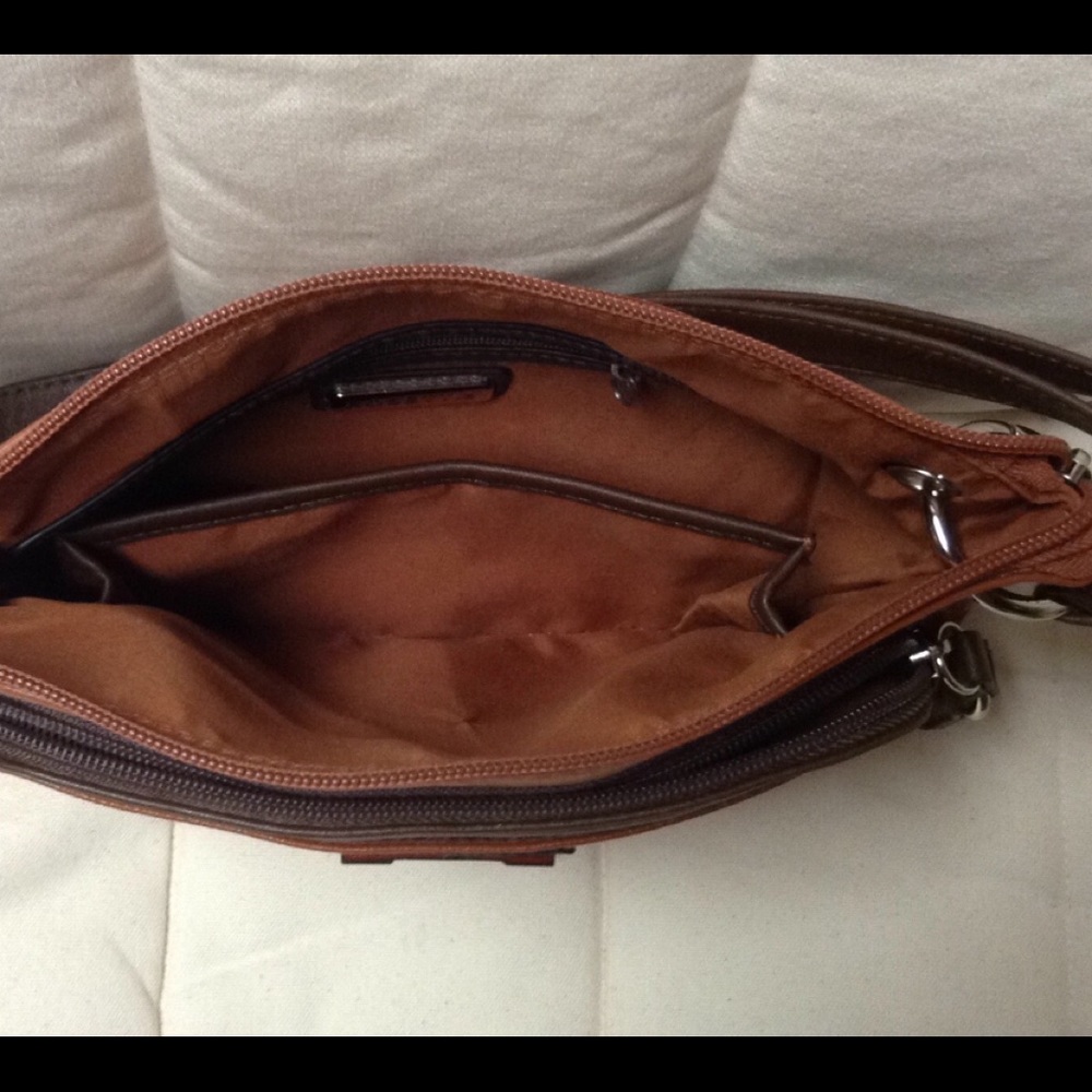 Shoulder Bag - Picture 4 of 6